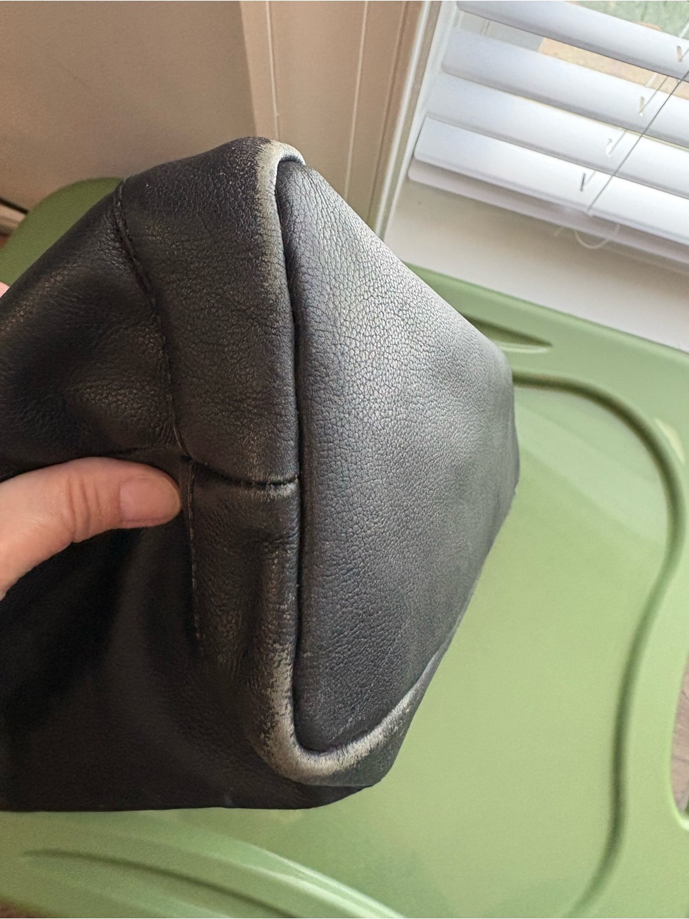 See by Chloé Black Leather Tote Bag Stitched Front Logo - Model 03-12-88-65 - Picture 12 of 17